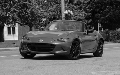 Mazda_MX-5_GS_Sport_2017-3.jpg