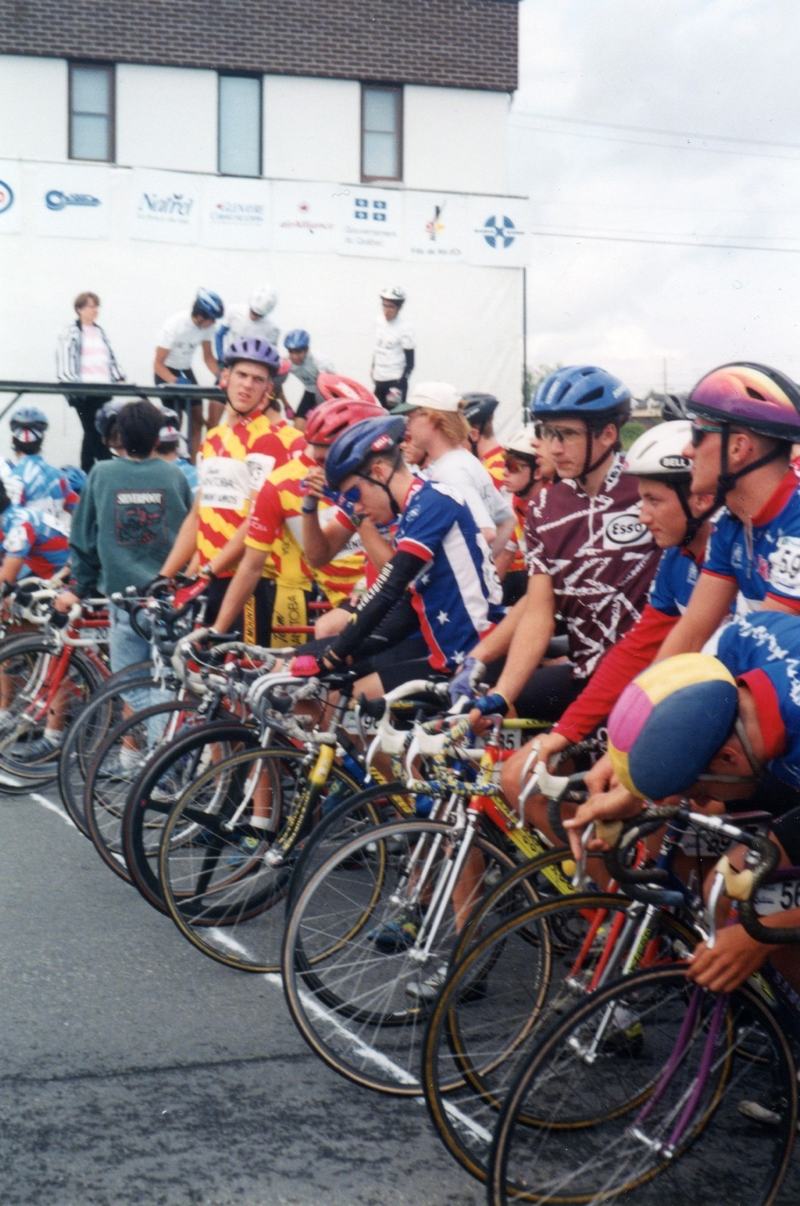 Cyclistes Ligne d'arrivée Tour de l'Abitibi 1995